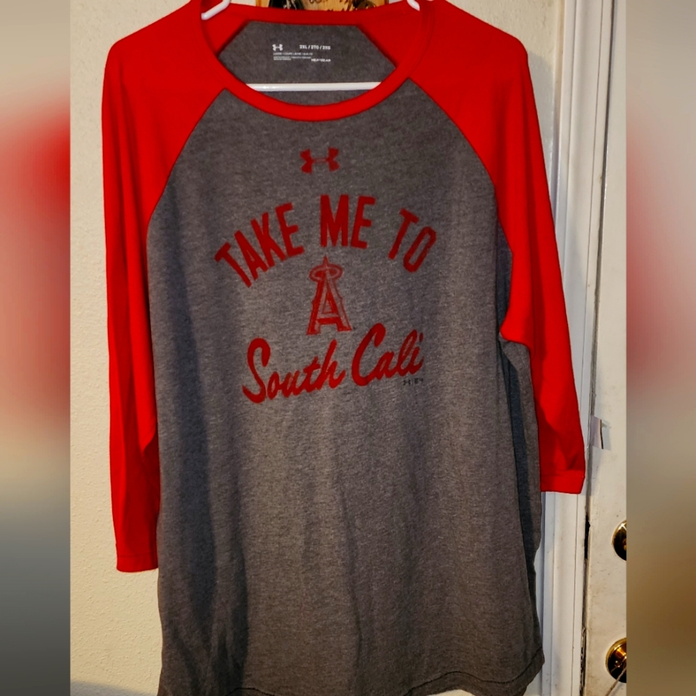 Mens Under Armour (Heat gear shirt)